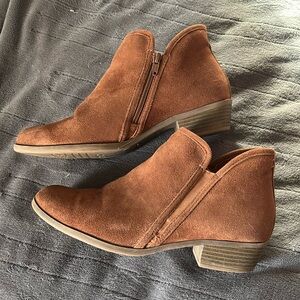 SO brown ankle booties